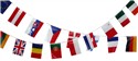 Guirlande multinations plastique